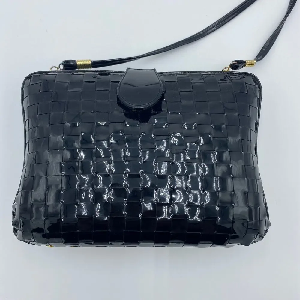 Pillbox Purse Basketweave Black Paten Leather Hard Case Optional Strap‎